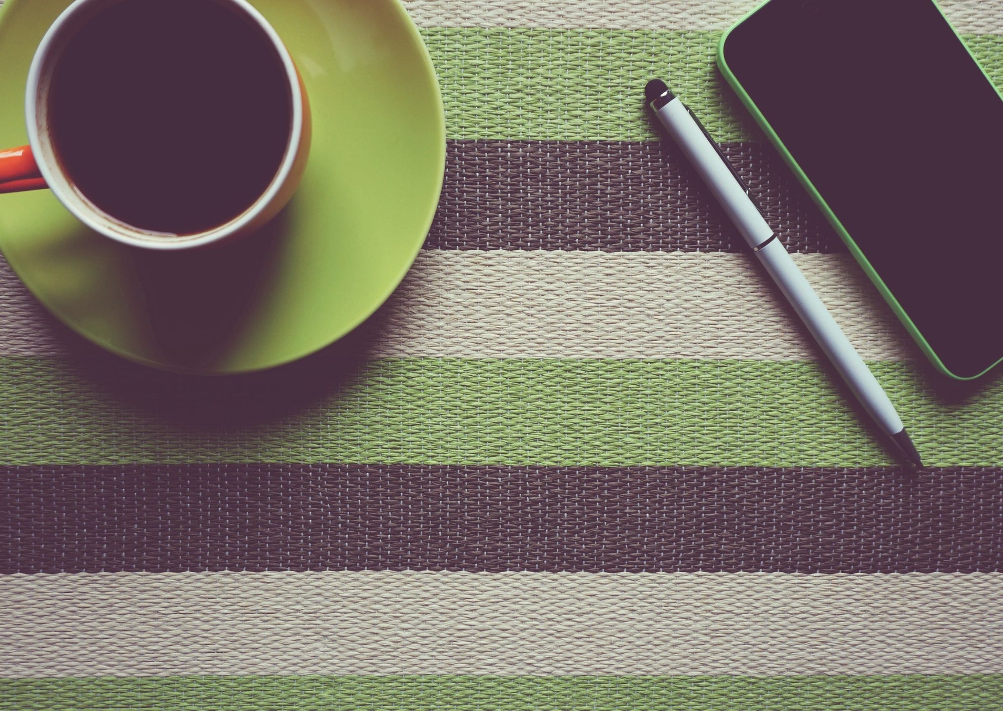 Should You Message a Recruiter on LinkedIn? (With Examples)